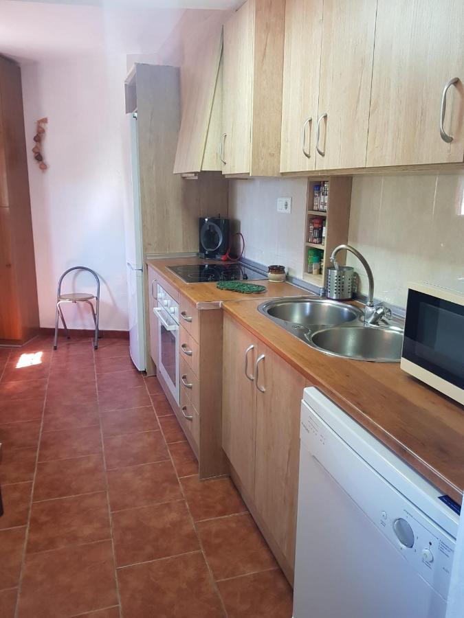 Casa Cecilio Villa Нерха Екстериор снимка